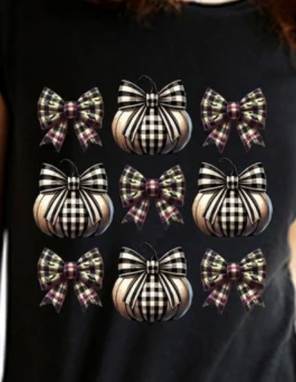 Black and White Pumpkins & Bows