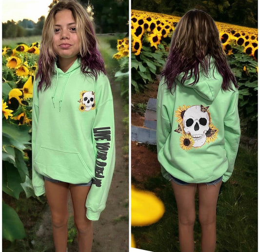 Lyd’s Merch- Sunflower Live Your Dreams